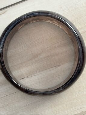 Brown Swirl Resin Bangle Bracelet - Women's Fashion Bracelet